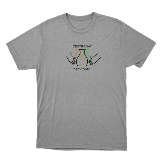 "centrada nem tanto - dtg" Camiseta Básica Unissex