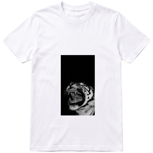 "Produto #002 de Aguiar" Camiseta Básica Unissex