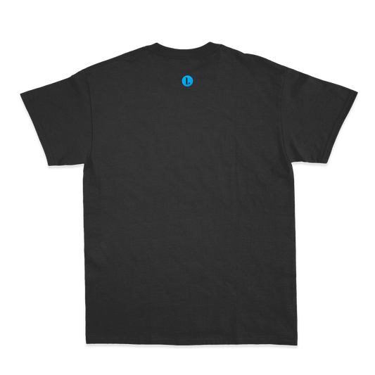 "Muitos Idiotas" Camiseta Básica Unissex