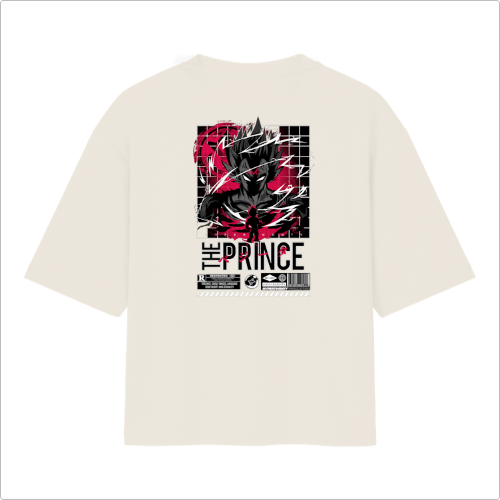 Camiseta com estampa frontal de um pequeno personagem em meio a linhas dinâmicas e estampa traseira de um guerreiro em pose heroica com o texto "The Prince".