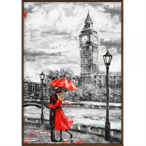 Quadro com estampa frontal de casal sob guarda-chuva, em cena urbana com postes de luz, árvores e torre de relógio ao fundo, capturando uma atmosfera clássica.