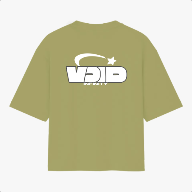 Camiseta com estampa traseira de logotipo estilizado "VOID INFINITY", acompanhada por um arco e uma estrela, criando um visual dinâmico e moderno.