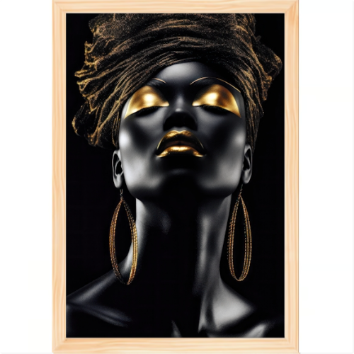Quadro com estampa frontal de mulher estilizada com maquiagem dourada, usando brincos grandes e um turbante com textura dourada, criando um visual luxuoso.