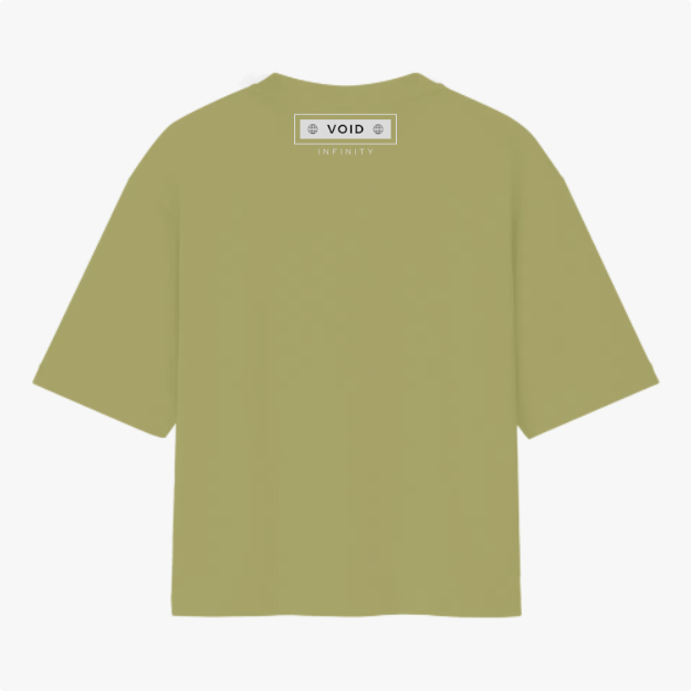 Camiseta com estampa traseira de retângulo contendo símbolos circulares nos cantos, a palavra "VOID" no centro, e abaixo "INFINITY" em fonte discreta.