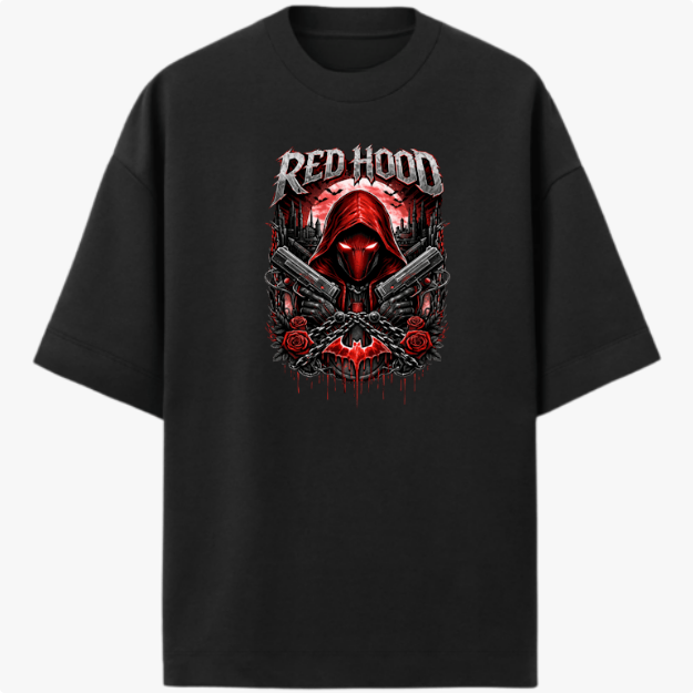 Camiseta com estampa frontal de figura encapuzada vermelha, cercada por armas cruzadas, rosas e arranha-céus ao fundo, sob a inscrição “Red Hood”.