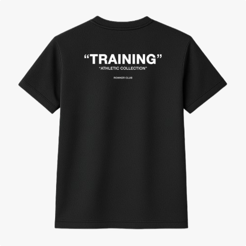 Camiseta com estampa frontal de "TRAINING" e estampa traseira de "TRAINING" seguido por "ATHLETIC COLLECTION" e "BOWKER CLUB" abaixo em letras menores.