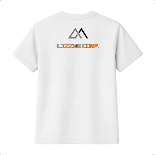 Camiseta com estampa frontal de logotipo circular com montanhas, estrela e texto "LIZZYE CORP." e estampa traseira de texto "LIZZYE CORP." e logotipo geométrico.