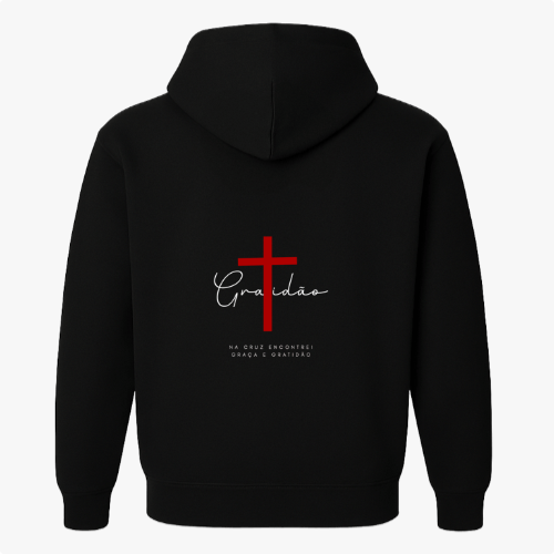 Moletom com estampa frontal de cruz simples e frase abaixo e estampa traseira de cruz com a palavra "Gratidão" sobreposta e frase complementar.