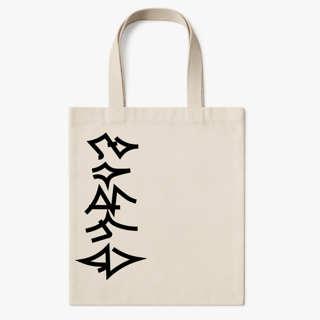 Ecobag com estampa frontal de caracteres estilizados verticais, remetendo a grafismos tribais ou símbolos abstratos de contornos angulares e formas pontiagudas.