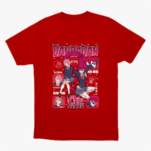 Camiseta com estampa frontal de personagens de anime em poses dinâmicas, cercados por quadrados com retratos menores e textos estilizados japoneses.
