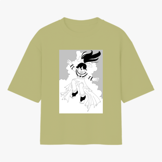 Camiseta com estampa frontal de personagem sorridente em pose flutuante, com cabelo esvoaçante, envolvendo-se em nuvens de estilo gráfico detalhado.