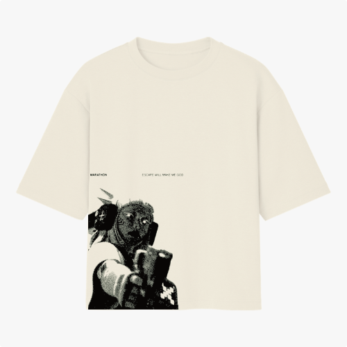 Camiseta com estampa frontal de imagem estilizada em verde de astronauta segurando capacete, com texto pequeno ao lado adicionando detalhe moderno.