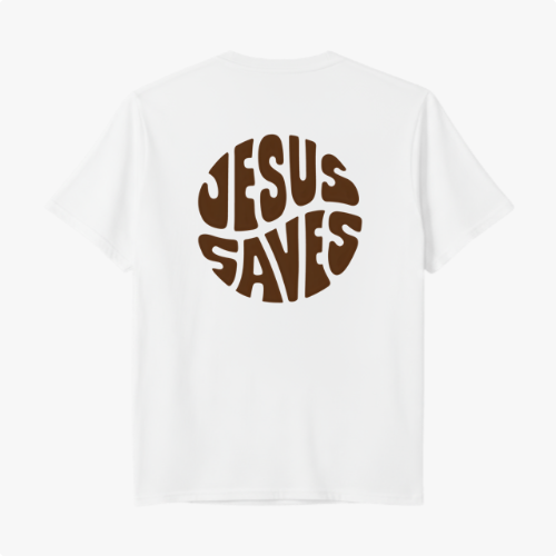 Camiseta com estampa frontal de um círculo contendo as palavras "Jesus Saves" e estampa traseira maior do mesmo círculo com a mesma mensagem.