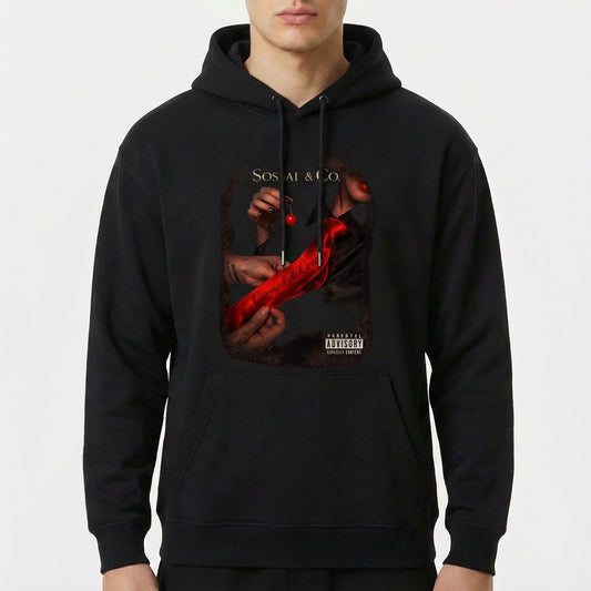 Moletom com estampa frontal de mão segurando uma cereja, laço vermelho com texto, lábios pintados e selo de conteúdo explícito.
