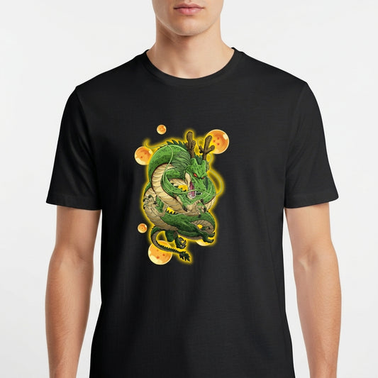 Camiseta com estampa frontal de dragão verde com detalhes intricados, rodeado por esferas luminosas e brilhantes em uma composição dinâmica e chamativa.