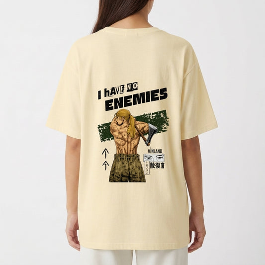 Camiseta com estampa frontal de logotipo estilizado "KRL" e estampa traseira de figura musculosa sem camisa com machado, texto "I have no enemies" e elementos gráficos.