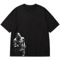 "Ícone dos gramados, eternizado no streetwear." Oversized Premium 96% algodão 4% Elastano