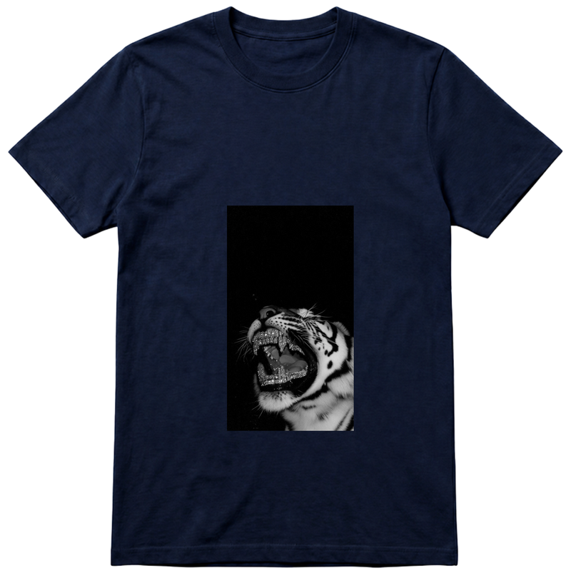 "Produto #002 de Aguiar" Camiseta Básica Unissex