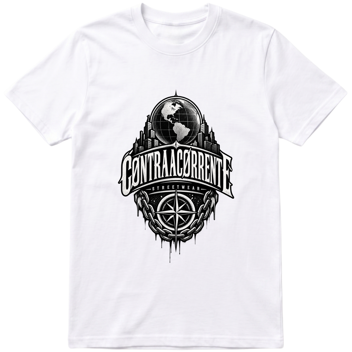 "Camiseta Regular Classic #002 - CØNTRAACØRRENTE" Camiseta regular básica