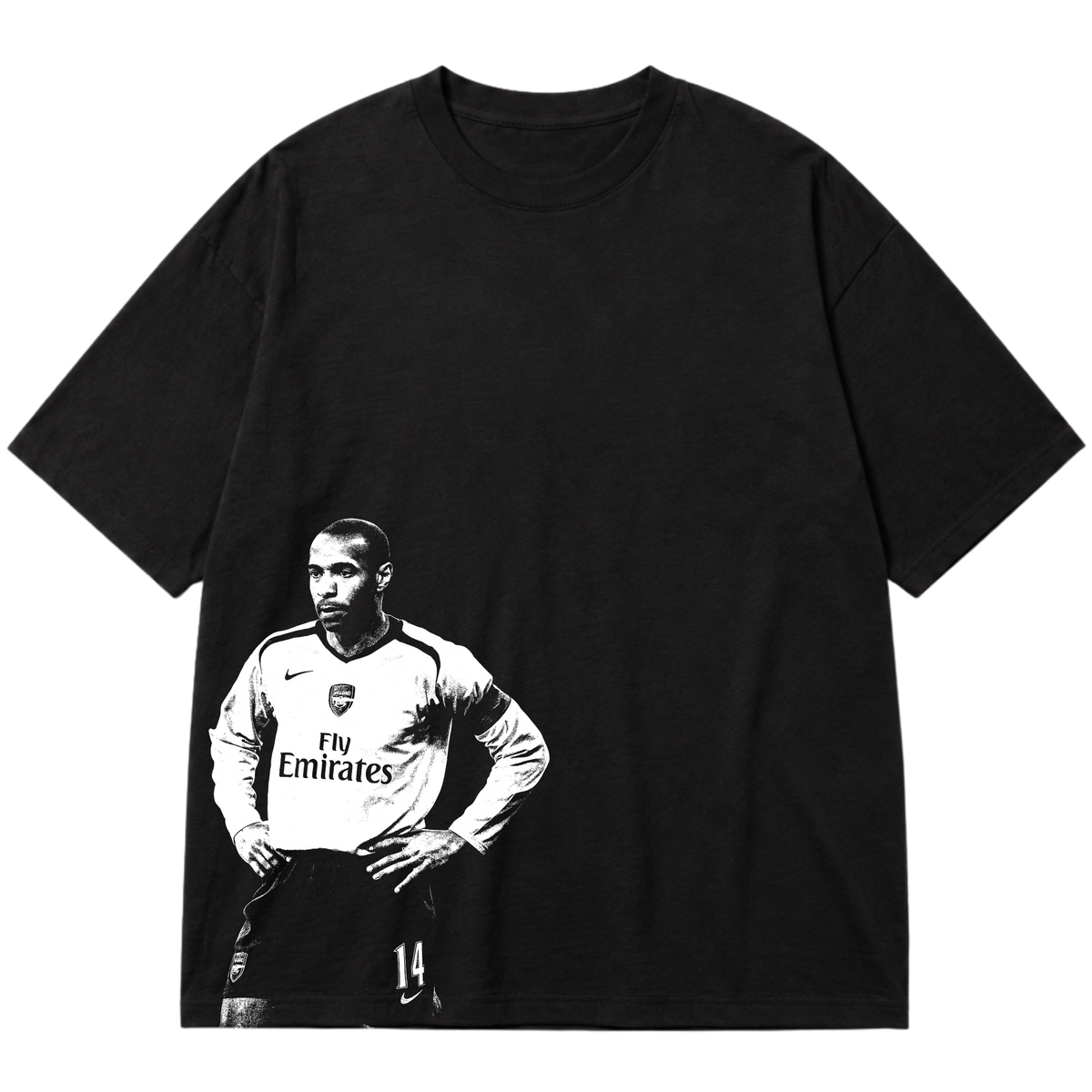"Ícone dos gramados, eternizado no streetwear." Oversized Premium 96% algodão 4% Elastano