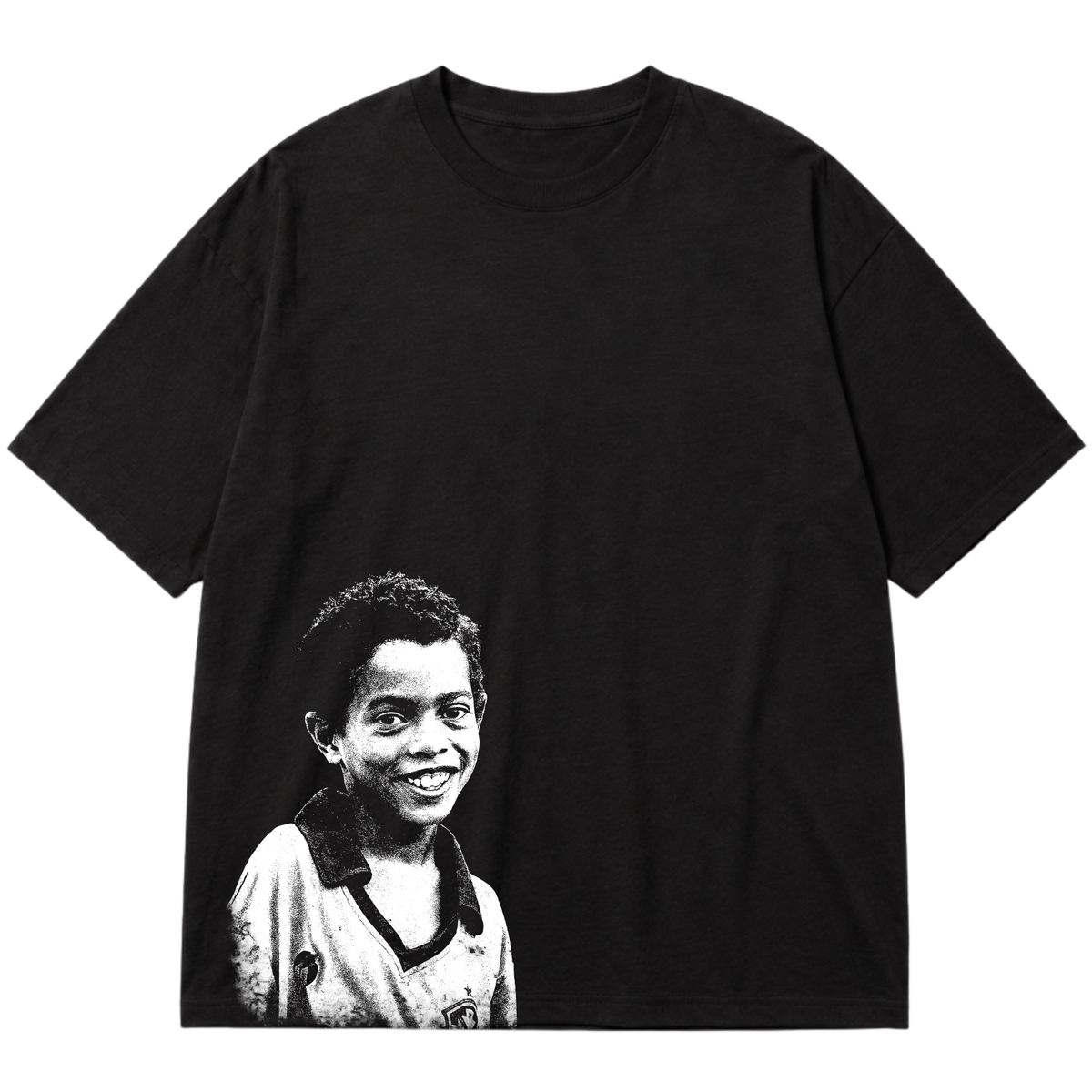 "Ícone dos gramados, eternizado no streetwear." Oversized Premium 96% algodão 4% Elastano