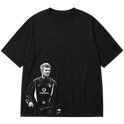 "Ícone dos gramados, eternizado no streetwear." Oversized Premium 96% algodão 4% Elastano