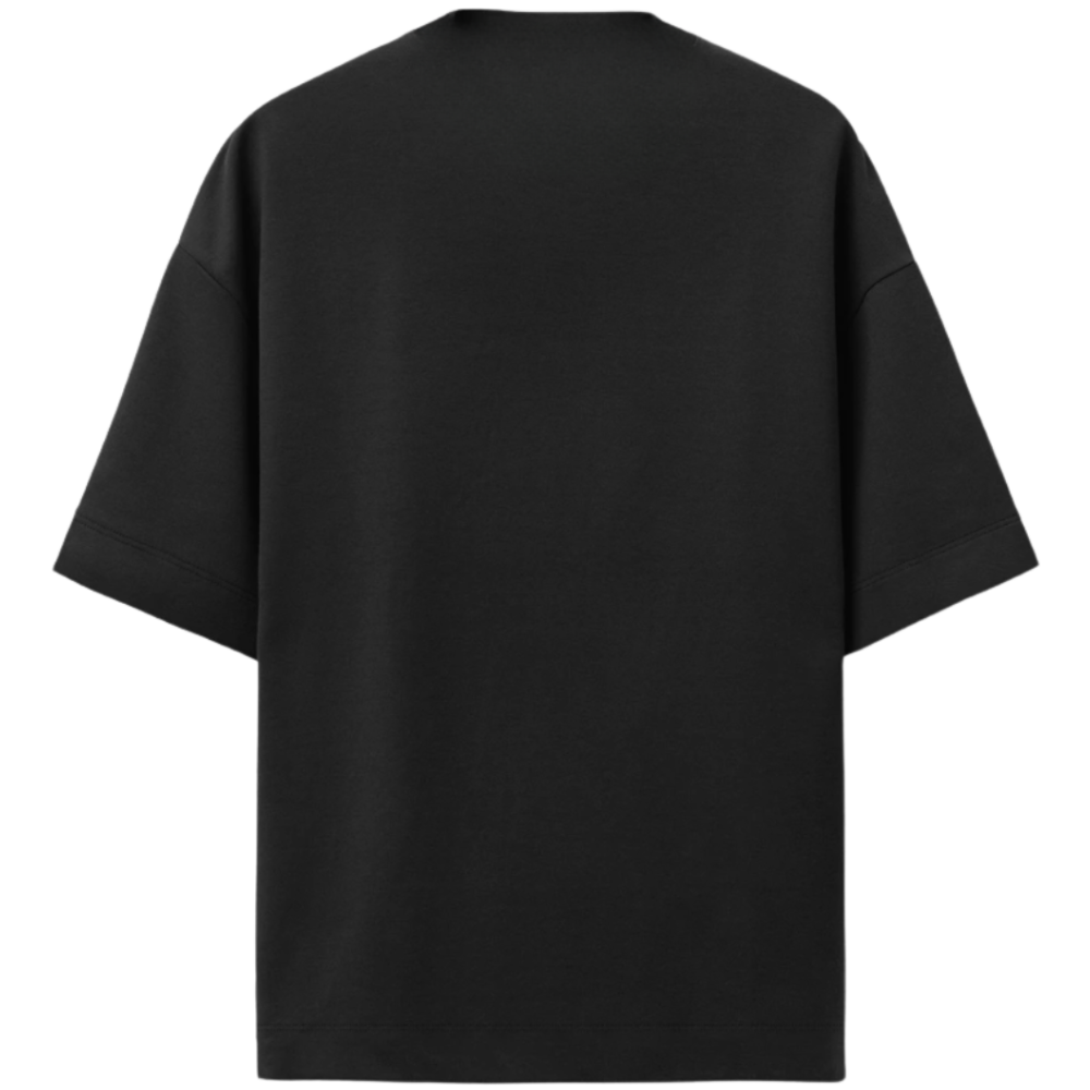 Camiseta sem estampa.