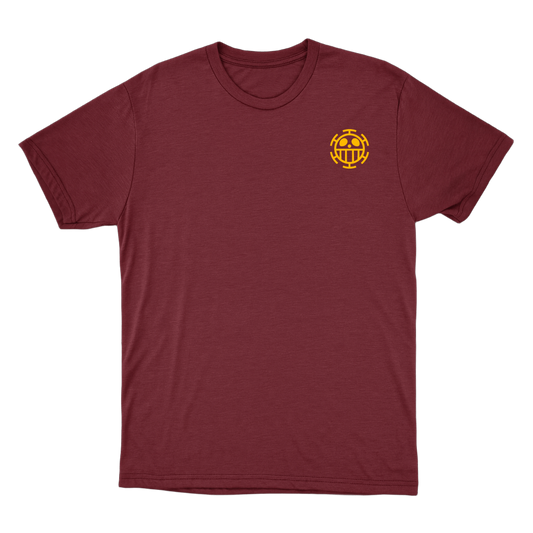 "Camiseta - One Piece - Trafalgar Law" Camiseta Básica Unissex