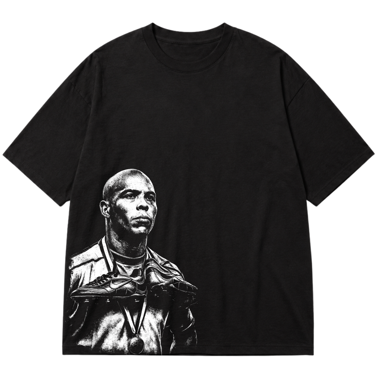 "Ícone dos gramados, eternizado no streetwear." Oversized Premium 96% algodão 4% Elastano