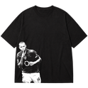 "Ícone dos gramados, eternizado no streetwear." Oversized Premium 96% algodão 4% Elastano