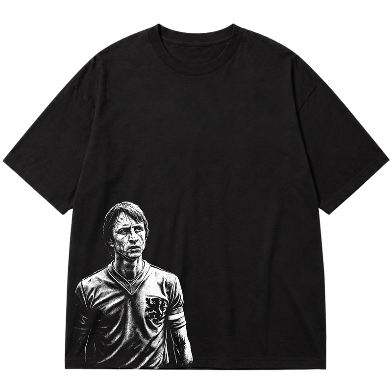 "Ícone dos gramados, eternizado no streetwear." Oversized Premium 96% algodão 4% Elastano