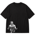 "Ícone dos gramados, eternizado no streetwear." Oversized Premium 96% algodão 4% Elastano