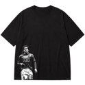 "Ícone dos gramados, eternizado no streetwear." Oversized Premium 96% algodão 4% Elastano
