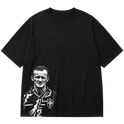 "Ícone dos gramados, eternizado no streetwear." Oversized Premium 96% algodão 4% Elastano