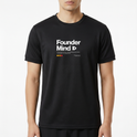 Camiseta com estampa frontal de texto "Founder Mind" em destaque, acompanhado de frases menores explicativas e três pequenos círculos coloridos abaixo.