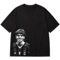 "Ícone dos gramados, eternizado no streetwear." Oversized Premium 96% algodão 4% Elastano