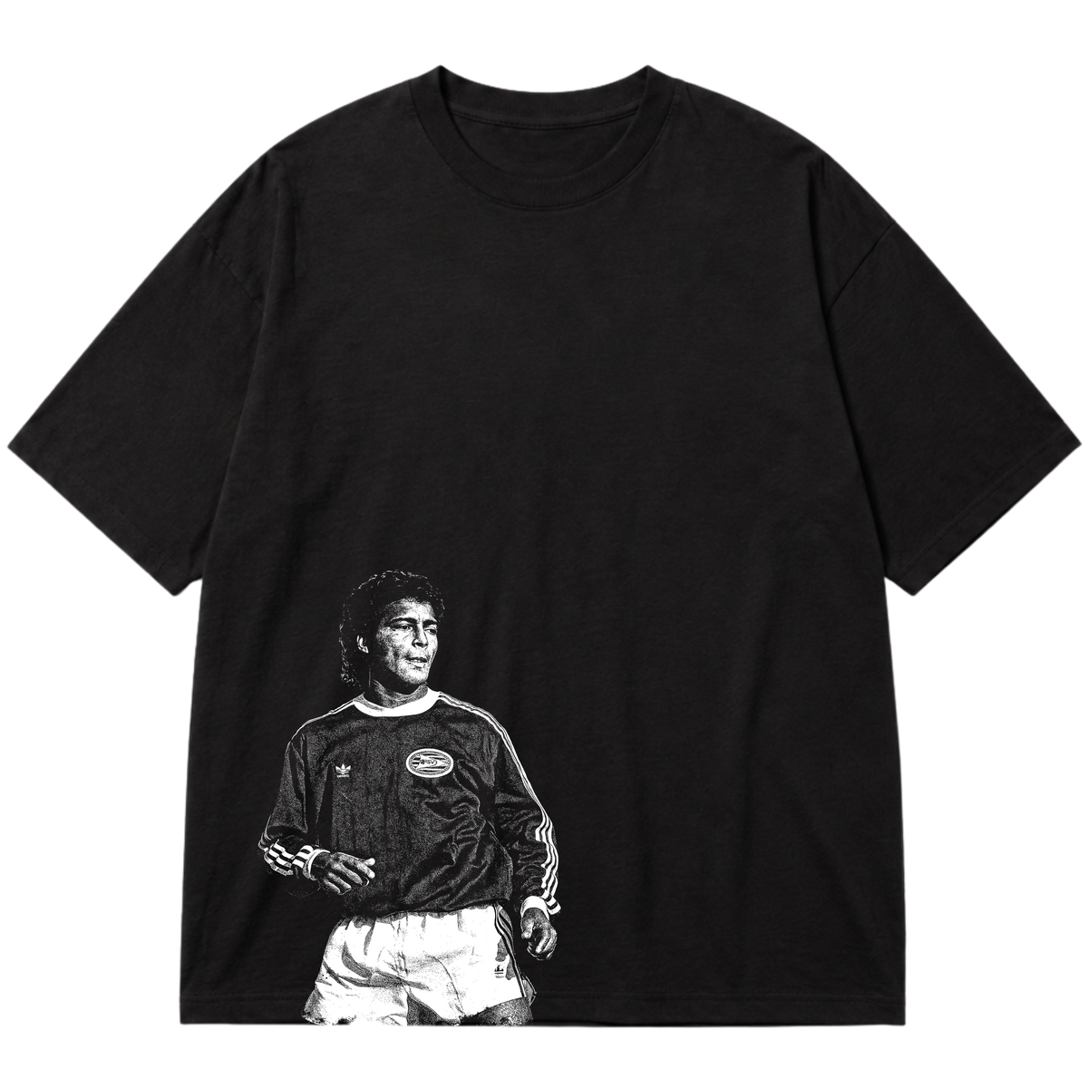 "Ícone dos gramados, eternizado no streetwear." Oversized Premium 96% algodão 4% Elastano