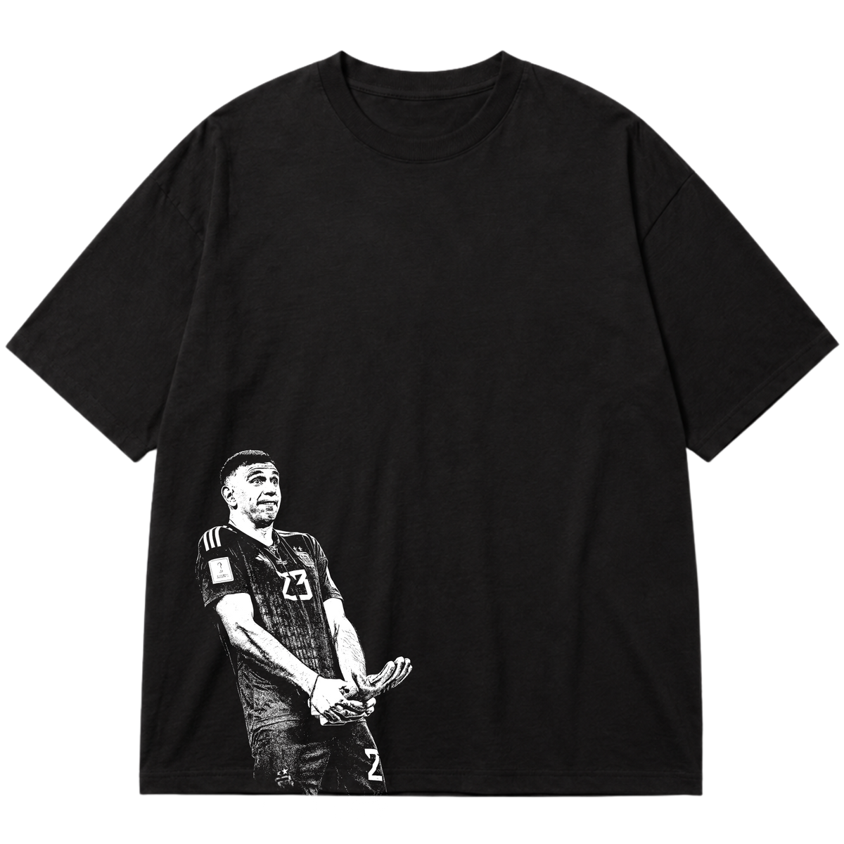 "Ícone dos gramados, eternizado no streetwear." Oversized Premium 96% algodão 4% Elastano
