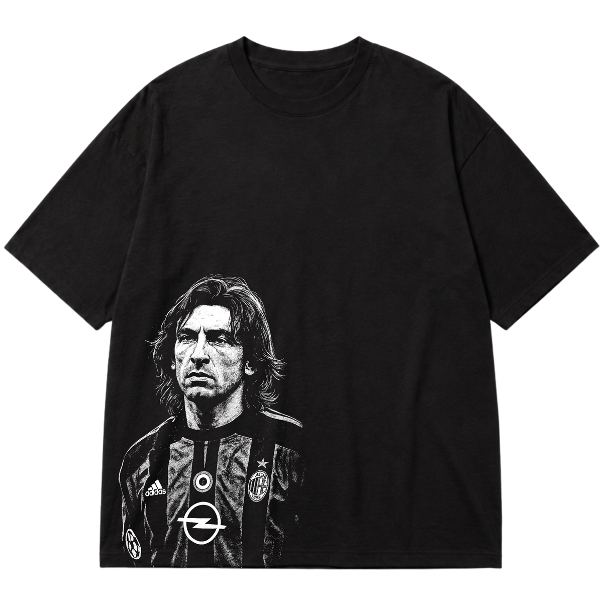 "Ícone dos gramados, eternizado no streetwear." Oversized Premium 96% algodão 4% Elastano