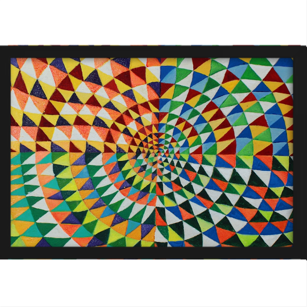 "Quadro com estampa de espiral formada por triângulos coloridos em padrões concêntricos, criando um efeito visual dinâmico e intrigante."