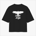 Camiseta com estampa frontal de caveira minimalista e estampa traseira de águia em voo com detalhes abstratos e texto estilizado "Rage Boys".