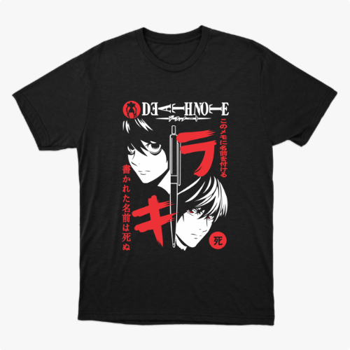 Camiseta com estampa frontal de duas figuras em estilo mangá, escrita estilizada e elementos gráficos japoneses, incluindo uma caneta vertical.