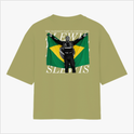 Camiseta com estampa frontal de número '44' no lado esquerdo superior e estampa traseira de pessoa segurando bandeira brasileira e textos em destaque.