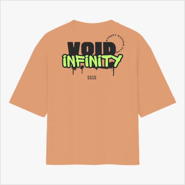 Camiseta com estampa traseira de "VOID INFINITY", estilizada com letras gotejantes, "STREET RACING CLUB" em círculo e "ESTD 2025" logo abaixo.