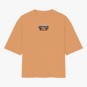 Camiseta com estampa frontal de "IRON DISCIPLINE" com design gráfico e estampa traseira de "CONSTÂNCIA IRON DISCIPLINE" em fonte destacada e marcante.