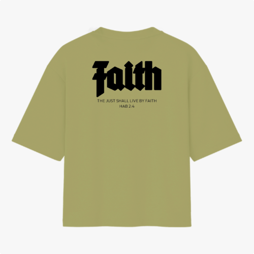 Camiseta com estampa frontal de "REMNNT" e estampa traseira de "Faith" acompanhada da frase "The just shall live by faith Hab 2:4".