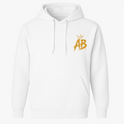 Moletom com estampa frontal de letras "AB" estilizadas com coroa e estampa traseira de personagem sorridente, vestido de preto, com cabelo trançado.