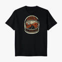 Camiseta com estampa frontal de design retrô "Arizona" junto à Rota 66, montanhas ao fundo, e texto "The Mother Road" compondo estilo viajante clássico.