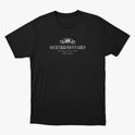 Camiseta com estampa frontal de logotipo elegante "Société Visionnaires", coroa centralizada acima e textos adicionais detalhados abaixo.