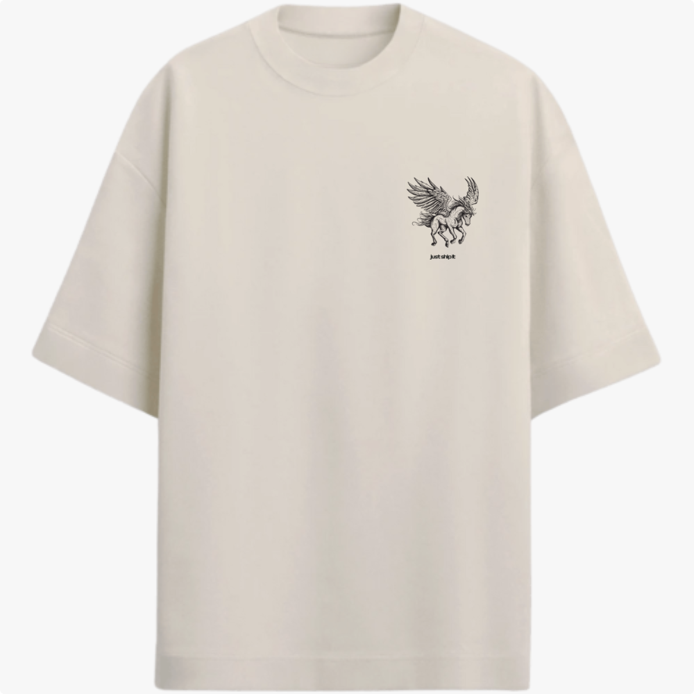 Camiseta com estampa frontal de cavalo alado e texto pequeno; e estampa traseira detalhada de cavalo alado com a palavra "MENTALITY" em destaque.